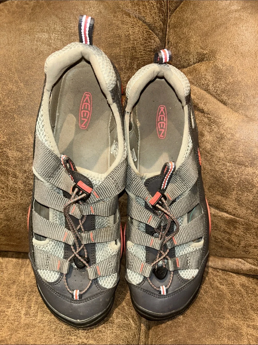 Keen Women's Gray and orange Bungee Sport Sandal